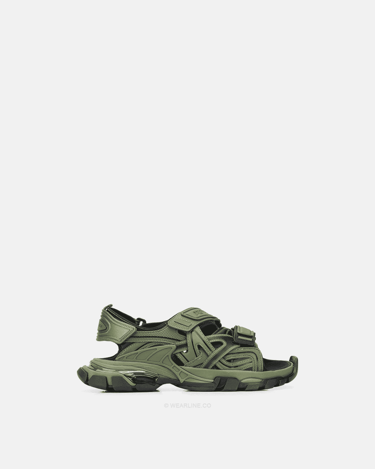 BB × TRACK
SANDALS