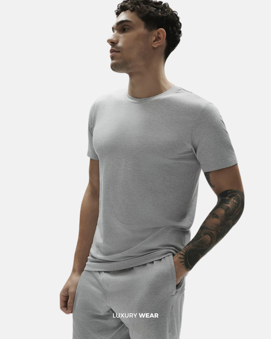 ALO tshirt